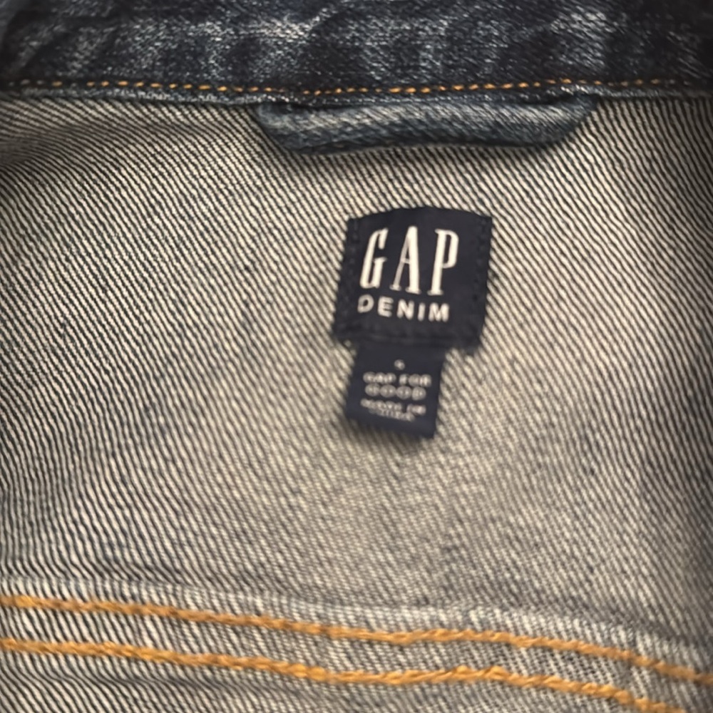 GAP Blue Jean Jacket - Picture 2 of 3